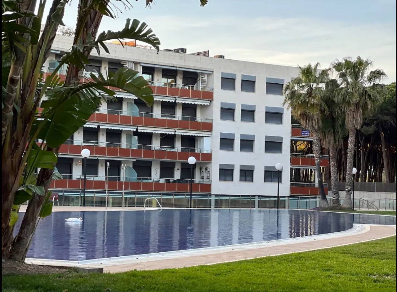 Apartamento entero, Apartamento 'Samitier' con vistas al mar, Wi-Fi y aire acondicionado in Cambrils, Costa Dorada