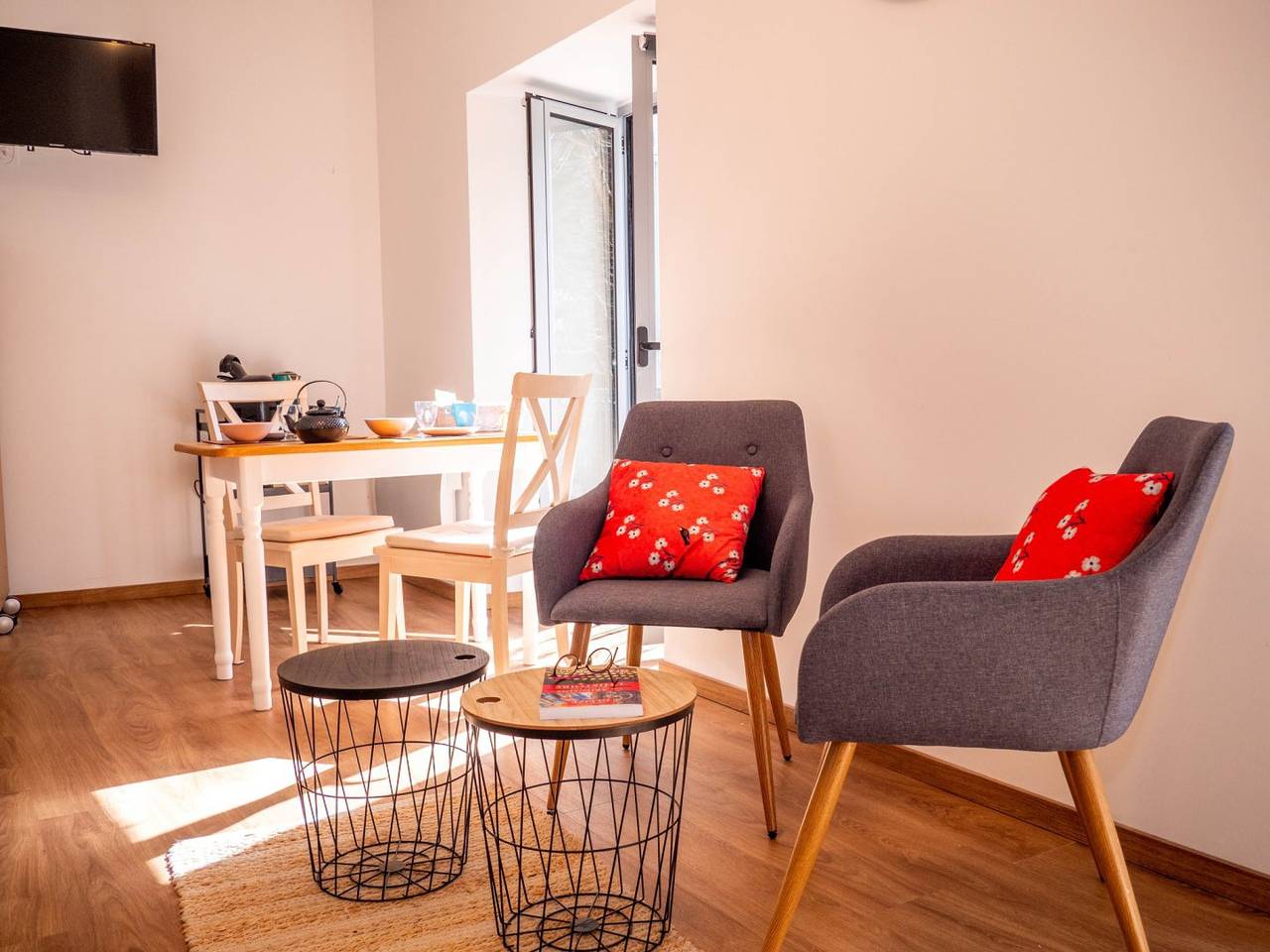 Appartement entier, Gîte "Le refuge des écureuils", près des Thermes Ussat-les-Bains in Ussat, Ariège