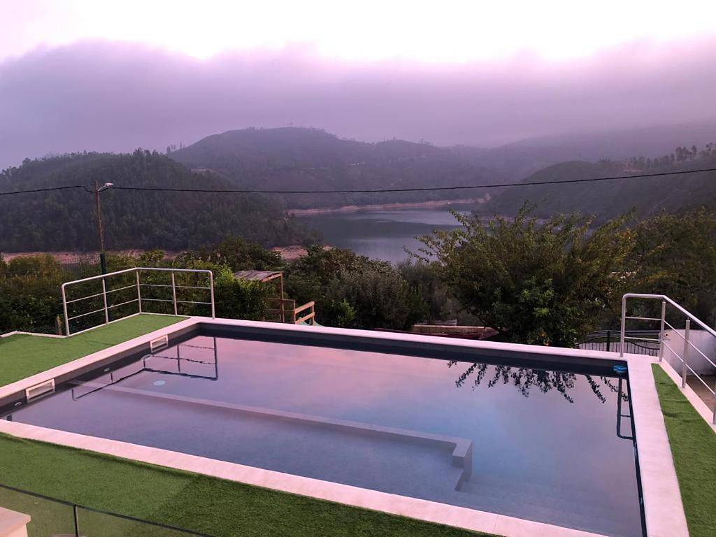 Three-Bedroom Townhouse in Distrito de Santarém