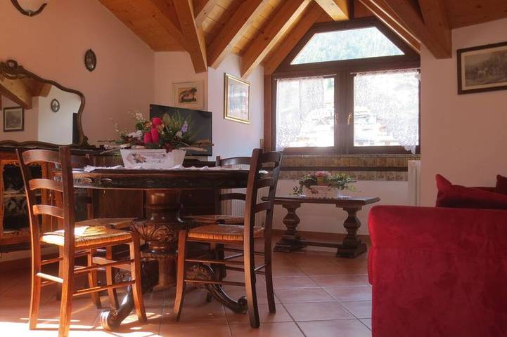 Ferienwohnung für 6 Personen, mit Terrasse in Molveno