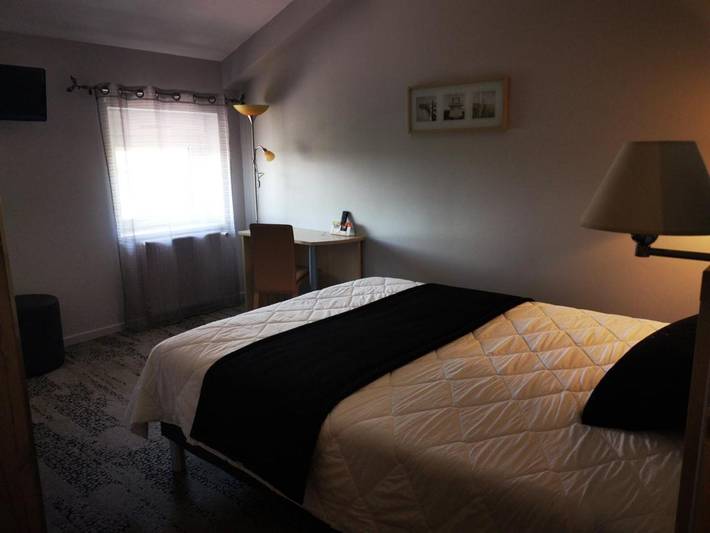 Hôtel pour 2 personnes, avec jardin et terrasse à Chazelles-sur-Lyon - 3