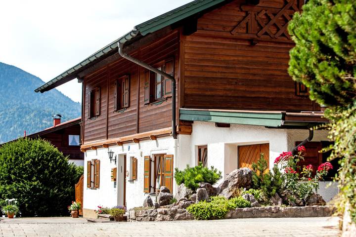 Ganze Ferienwohnung, Haus Hannelore - Ferienwohnung 28 m² mit Balkon und wunderbarer Aussicht in Reit im Winkl, Bayerische Alpen