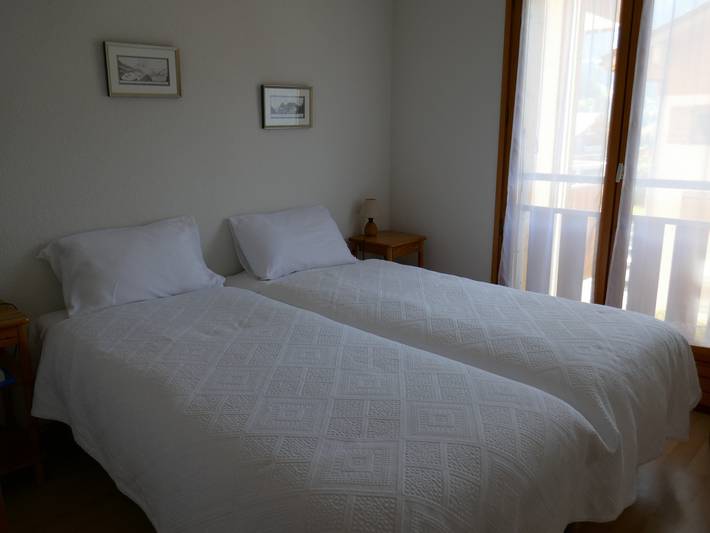 Ganze Wohnung, Moderne 3-Zimmer-Wohnung mit Balkon, Aufzug und Garage in Saint-Jean, nahe Ski und Annehmlichkeiten in Saint-Jean-de-Sixt, Annecy und Umgebung