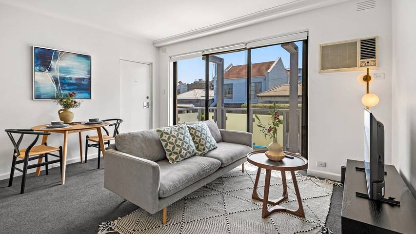 Holiday apartment for 2 people, with balcony/terrace in Melbourne