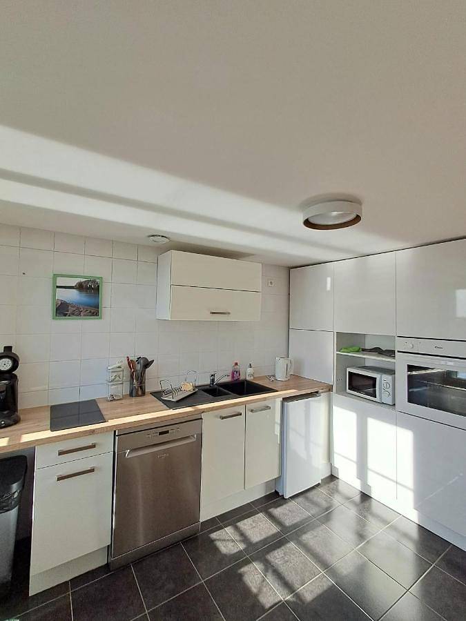 Gîte pour 4 personnes, avec vue à Saint-Denis-de-l'Hôtel - 3