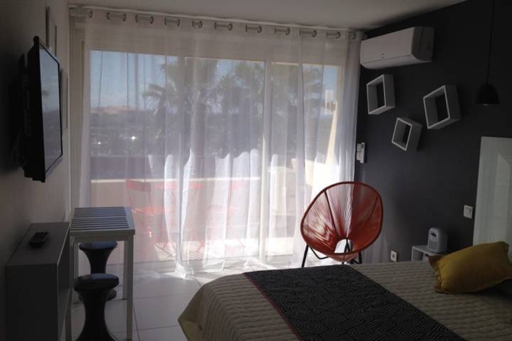 Gîte pour 2 personnes, avec terrasse dans Plage Naturiste (Le Cap d'Agde) - 3