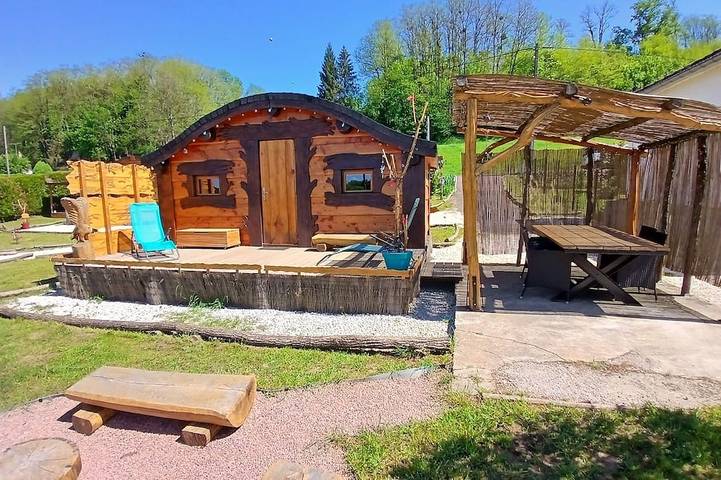 Gîte pour 4 personnes, avec jardin et terrasse