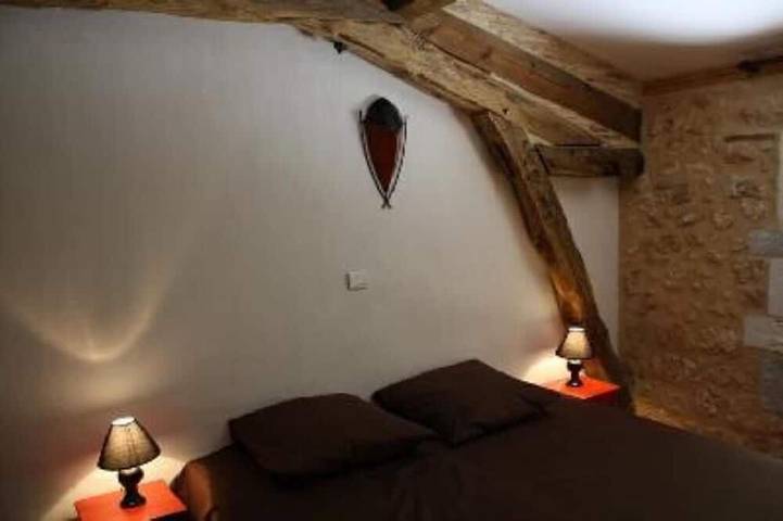 Location de vacances pour 6 personnes, avec terrasse et jardin à Saint-Georges-de-Montclard - 2