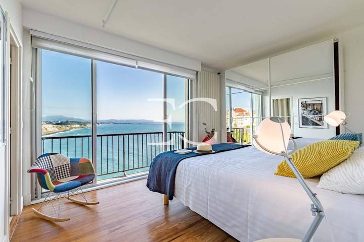 Gîte pour 4 personnes, avec balcon dans Plage du Port-Vieux