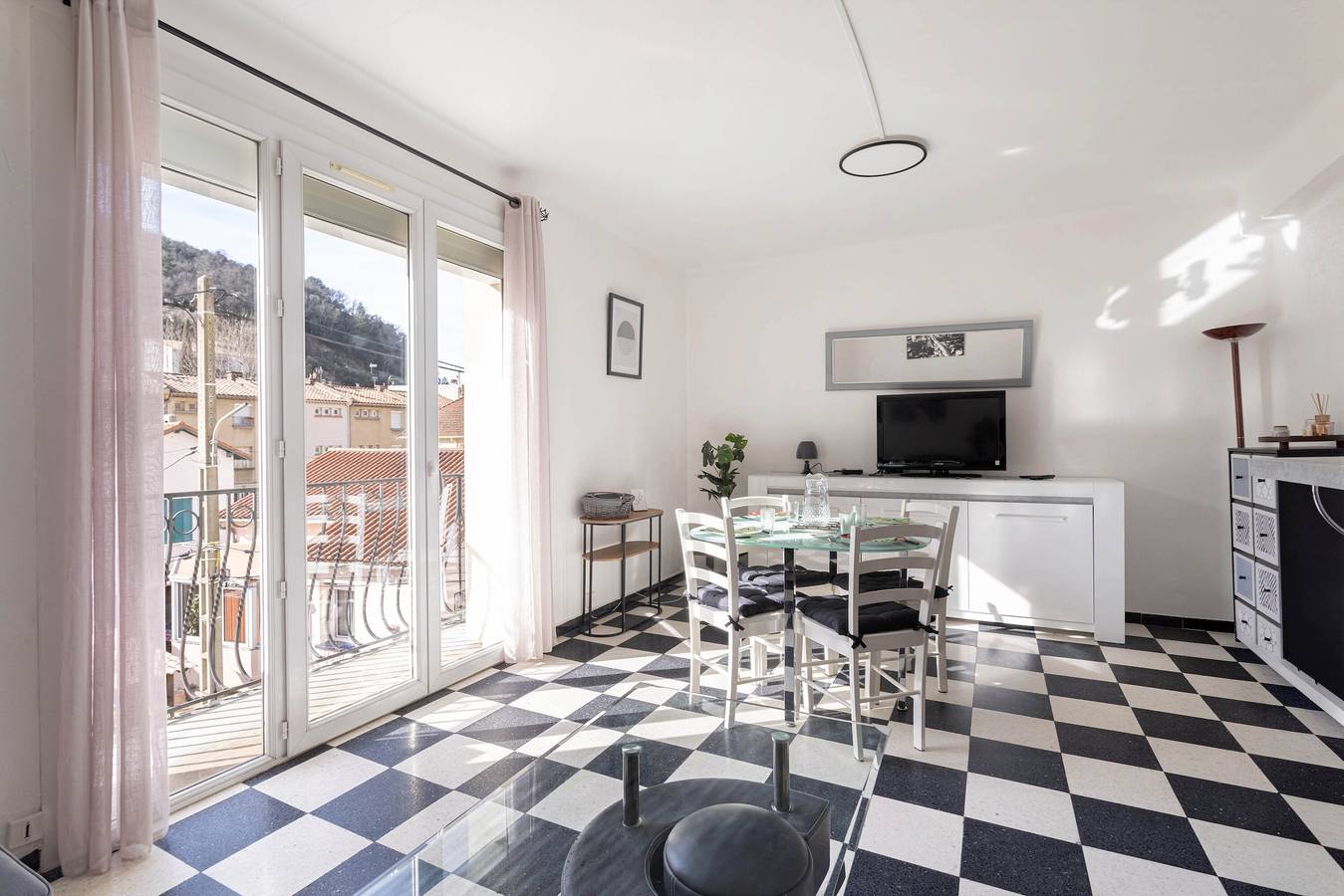 Ferienhaus 'L'interlude' mit Balkon, Wlan und Klimaanlage in Amélie-les-Bains-Palalda, Céret und Umgebung