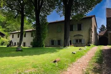 Gîte pour 14 personnes, avec jardin à Le Pin (Isère)
