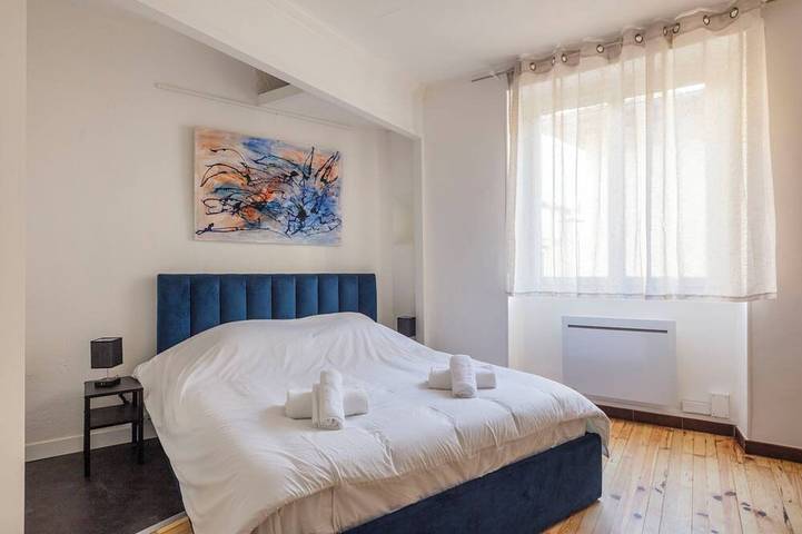 Vacation rental for 6 people, with Hot tub in Grenoble