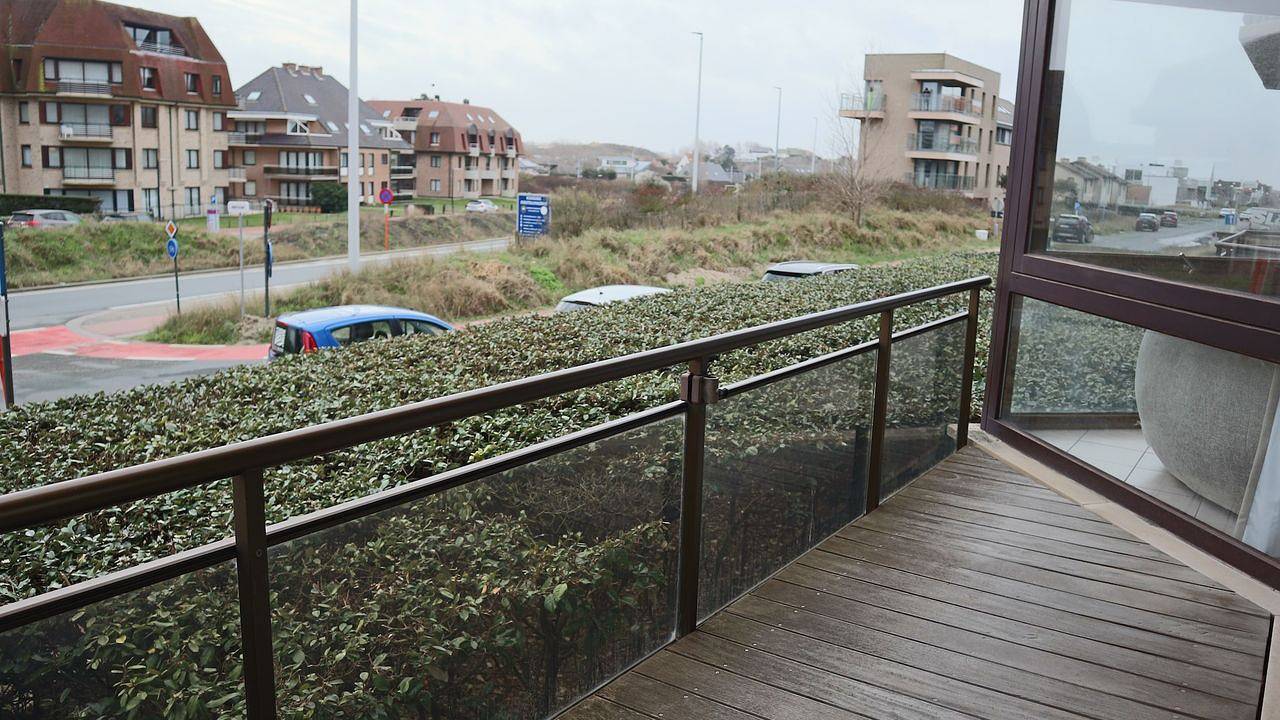 Geheel vakantieappartement, Vakantieappartement voor 5 personen met terras in Oostduinkerke, Koksijde