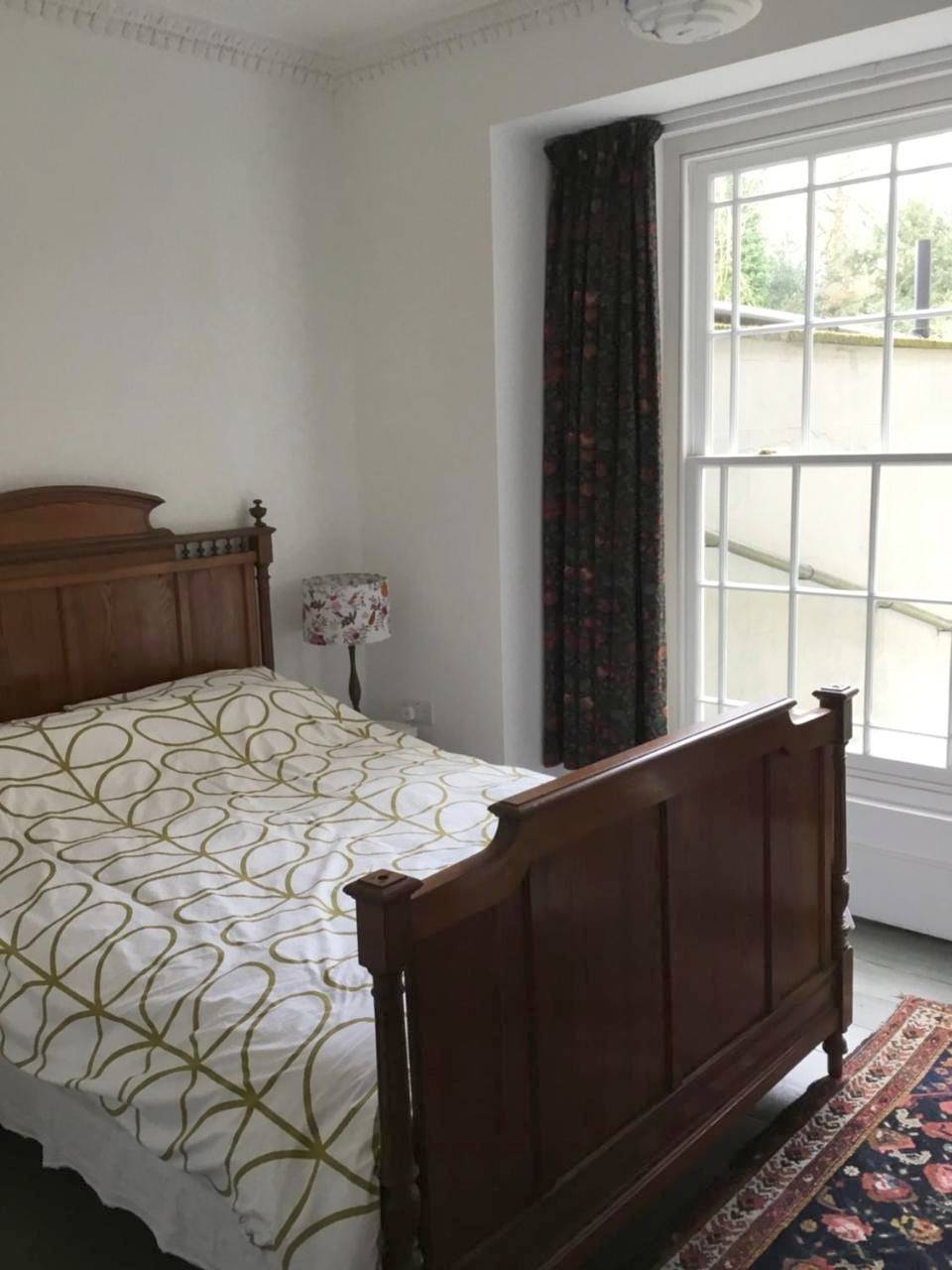 8a Spring Gardens in Haverfordwest, Permbrokeshire