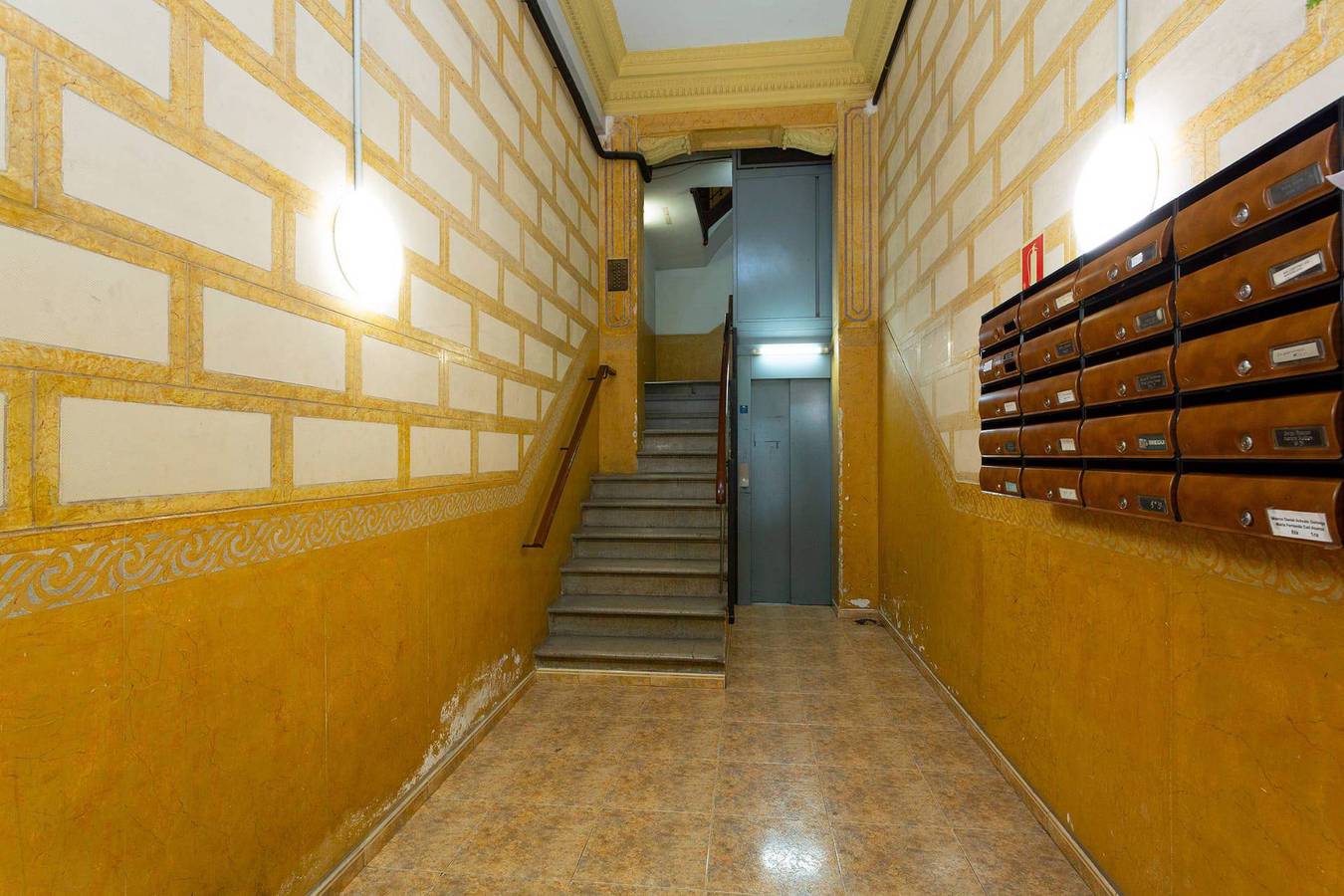 Geheel appartement, Vakantieappartement voor 4 personen met balkon in Barcelona Centre, Barcelona