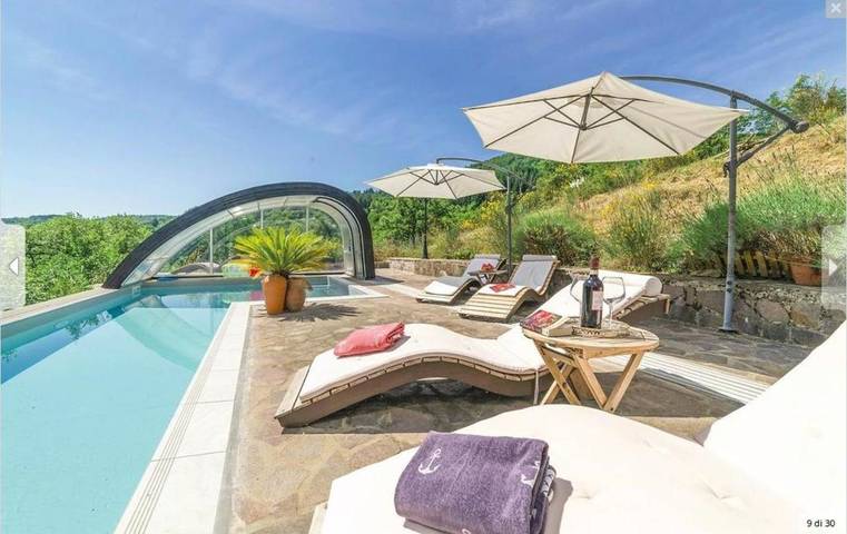 Ferienhaus für 2 Personen, mit Balkon und Whirlpool sowie Terrasse und Garten in Castel San Niccolò