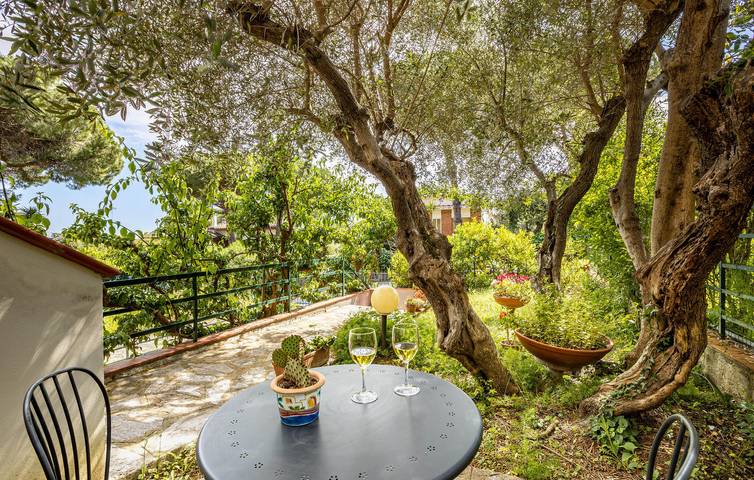 Appartement de vacances entier, Appartement au bord de la mer : Parking, Cuisine, Internet ! in Castiglioncello, Rosignano Marittimo