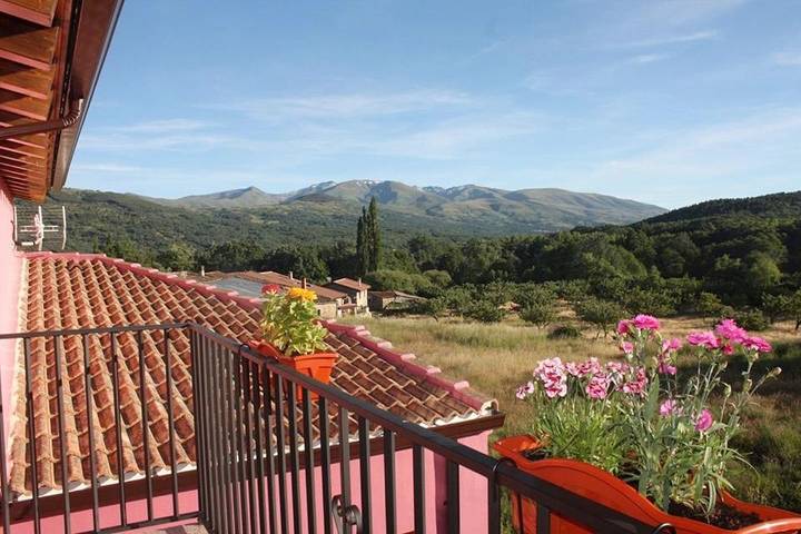 Casa rural para 2 personas, con Balcón y Jacuzzi además de Terraza y Vistas en Sierra de Gredos - 2