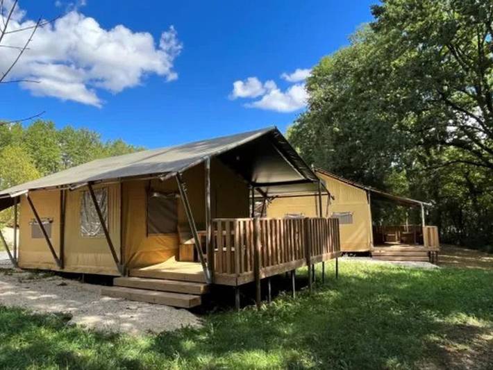 Location de vacances pour 4 personnes, avec piscine à Martiel