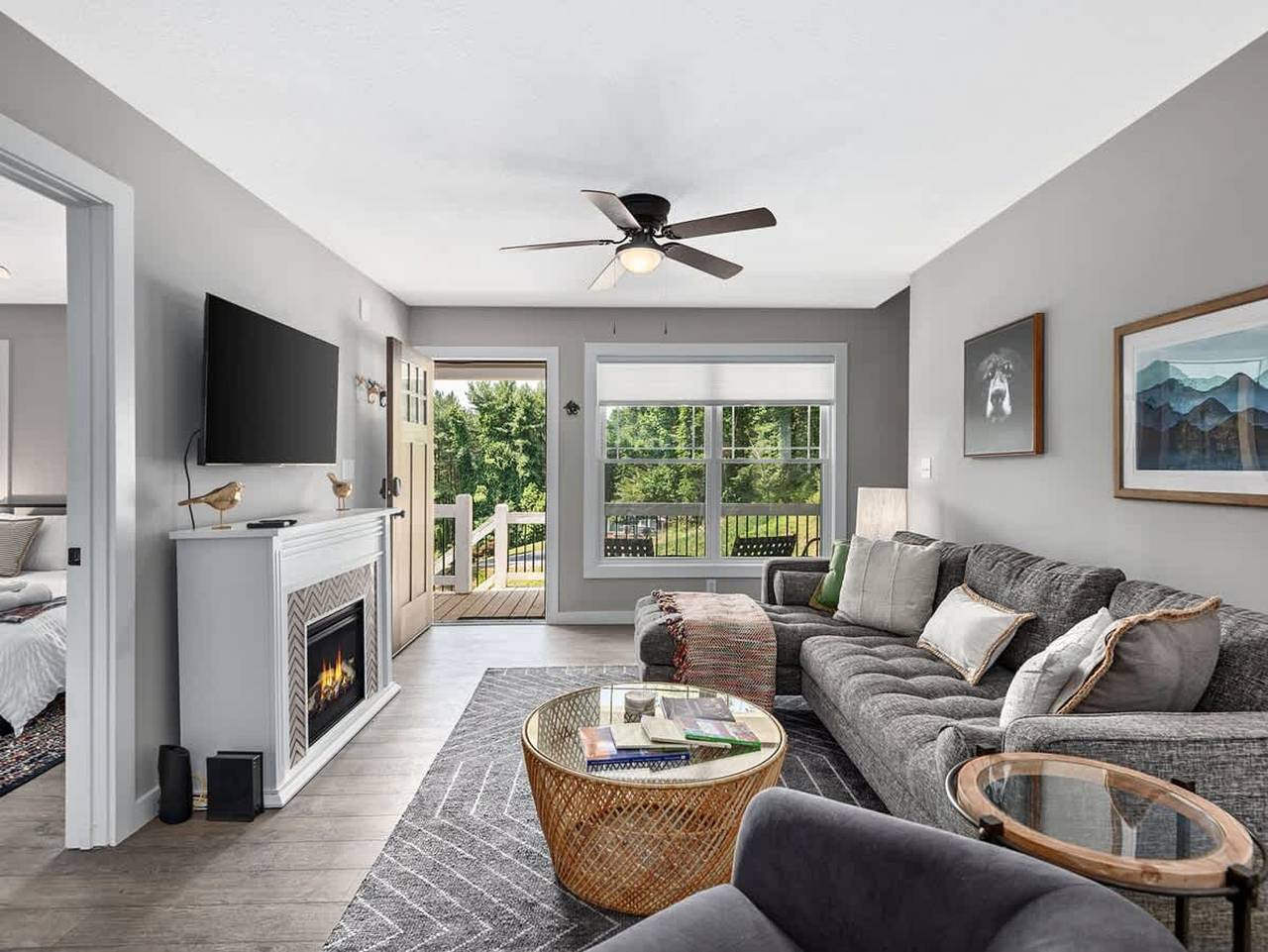 Spacious 3Br Retreat w Game Room Near Pisgah in Blue Ridge Parkway, Buncombe County