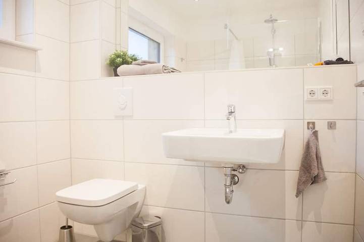 Entire apartment, New: Luxurious apartment with lake view & garden [Nr. 2] in Lake Storkow, Storkow