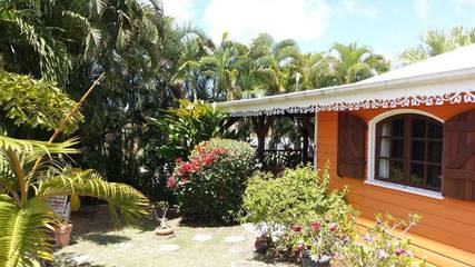 Maison de vacances pour 4 personnes, avec vue et jardin en Martinique
