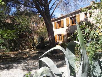 Chambre d’hôte pour 2 personnes, avec jardin et piscine à Ortaffa