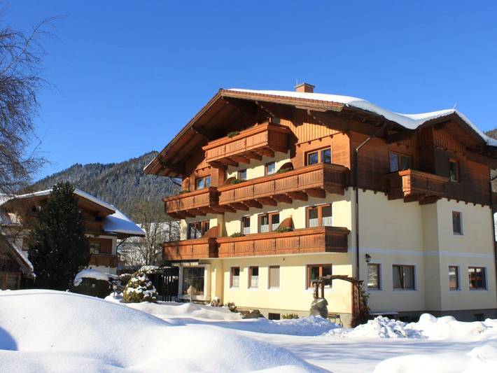 Ferienwohnung für 3 Personen, mit Garten und Balkon in Schladming - 2