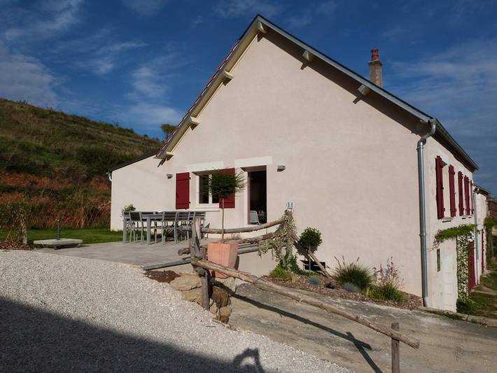 Gîte pour 8 personnes, avec jardin et terrasse dans Sury-en-Vaux - 2