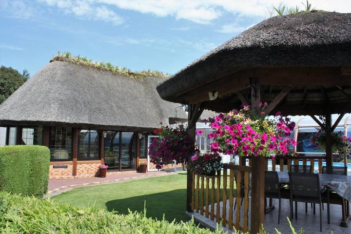 Maison de vacances pour 5 personnes, avec Terrasse ainsi que Jardin et Piscine à Goderville