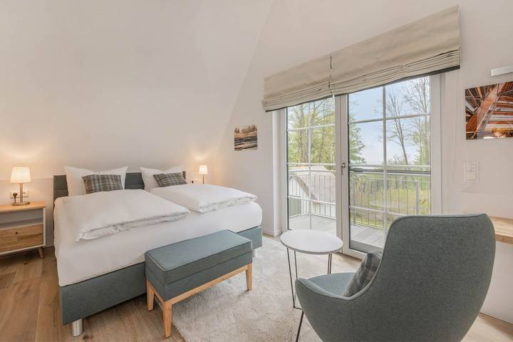 Modernes Ferienhaus im Fischerdorf mit Garten, Sauna & viel Privatsphäre in Zirchow, Usedom