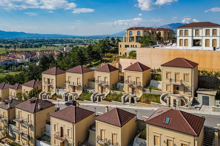 Villa pour 6 personnes, avec jardin et balcon, adapté aux familles en Albanie - 3