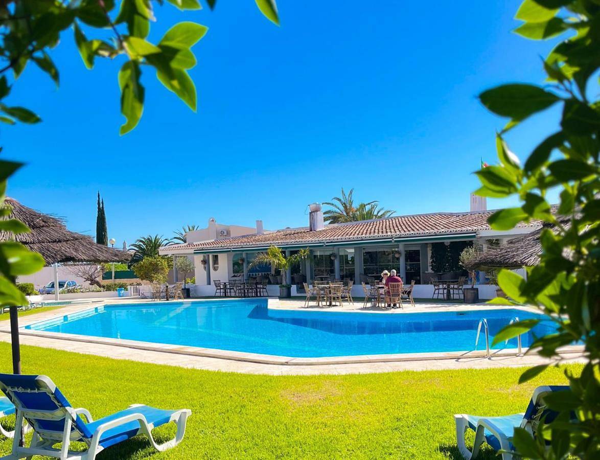 Vila Nova- by Portugalferias in Carvoeiro, Lagoa