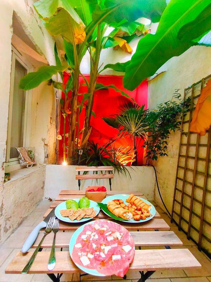 Appartement entier, Votre Escale Jungle Sauna & Spa in Niort, Région de Niort