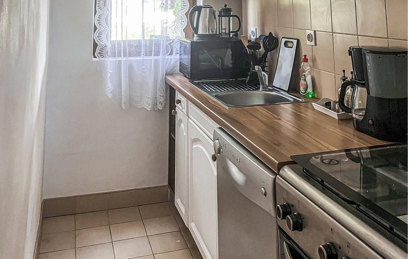 Ruim appartement van 125 m² met terras, barbecue en wifi in Varaždin
