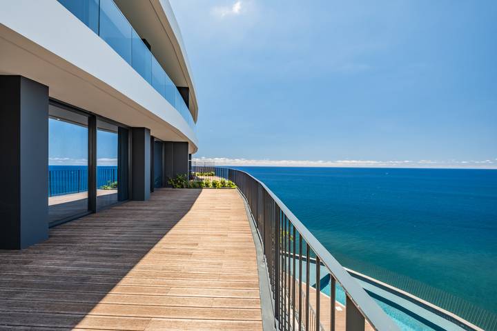 Gîte pour 3 personnes, avec vue sur l’océan ainsi que balcon et piscine à Câmara de Lobos - 3