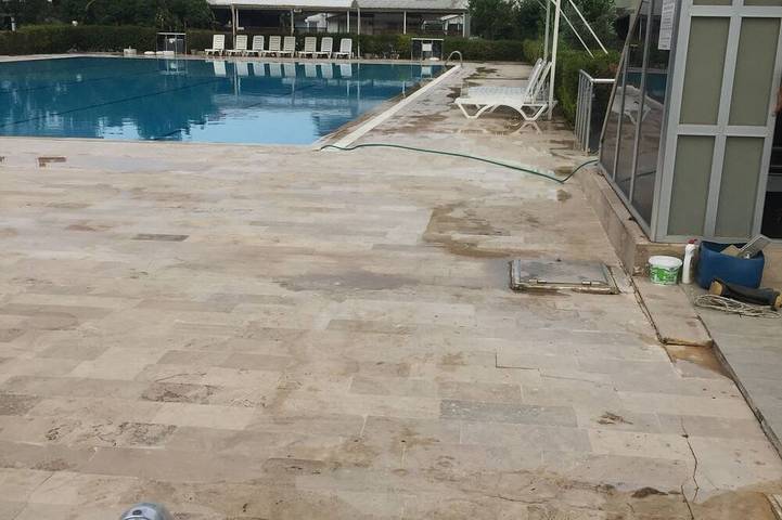 Duplex Villa with Shared Pool & Private Garden in Dikili in Kabakum Mahallesi, Türkische Ägäis