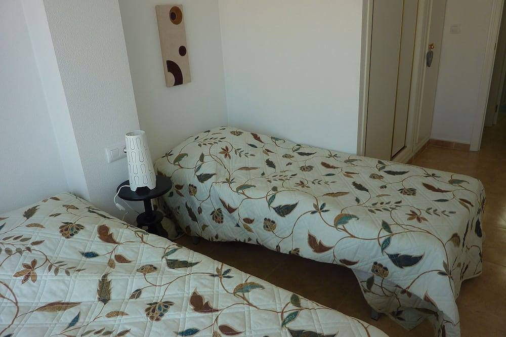 Entire apartment, 5 p. Luxe Apartment 30 min. south of Alicante / 10 min. to beach / near Golf ! in Formentera del Segura, Costa Blanca
