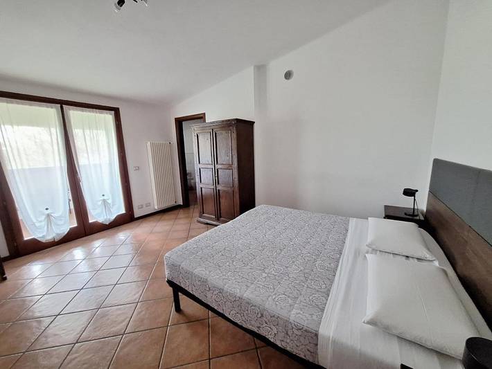 Location de vacances pour 3 personnes, avec terrasse et jardin dans Lesignano De Bagni - 2