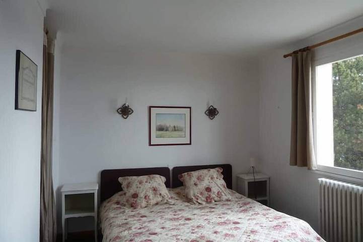 Chalet (da 6 a 16 persone) molto soleggiato, spazioso, vista superba, a 5 minuti dal centro in Font-Romeu-Odeillo-Via, Parco naturale regionale dei Pirenei catalani