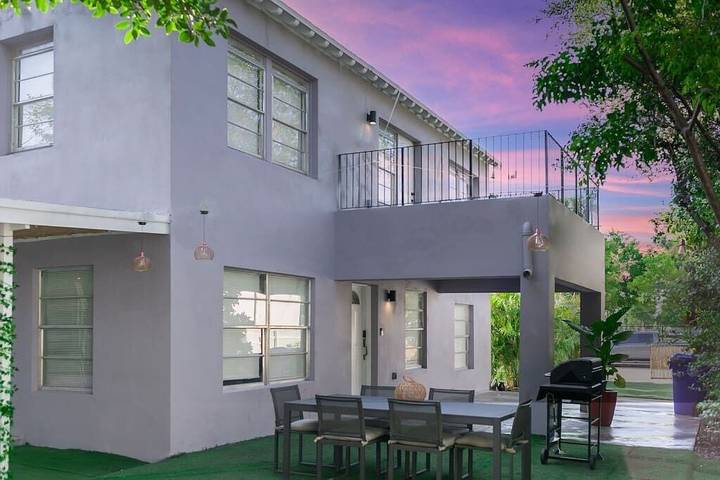 Villa pour 20 personnes, avec jardin ainsi que balcon et jacuzzi à Miami - 3