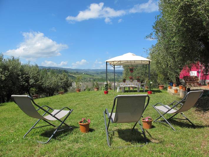 Location de vacances pour 4 personnes, avec vue ainsi que terrasse et jardin à Certaldo - 4