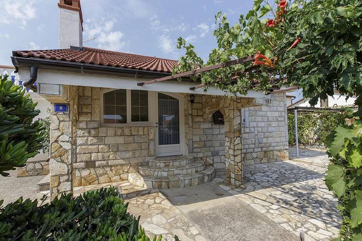Holiday home for 6 people, with garden and terrace - 1