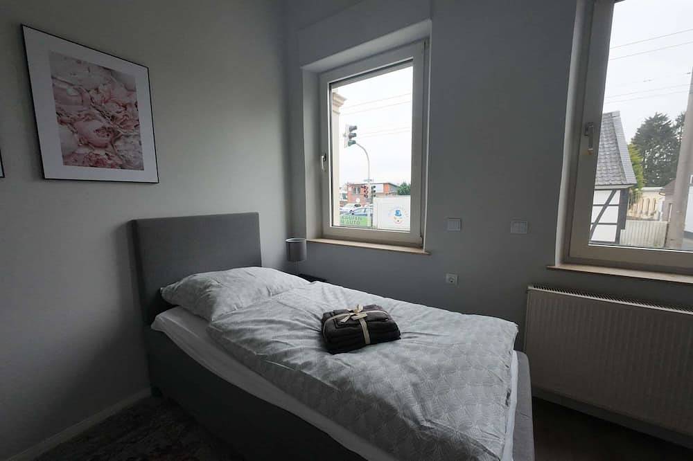 Entire apartment, Cozy two-room apartment in Solingen, Bergisch region