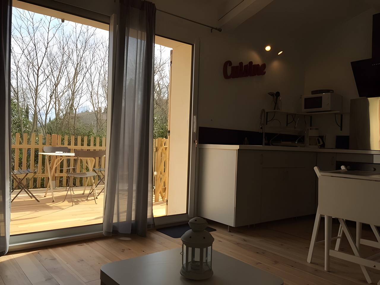 Ganze Wohnung, Cottage „Gîte Chez Augustine“ mit Wlan und Klimaanlage in Sarrians, Vaucluse