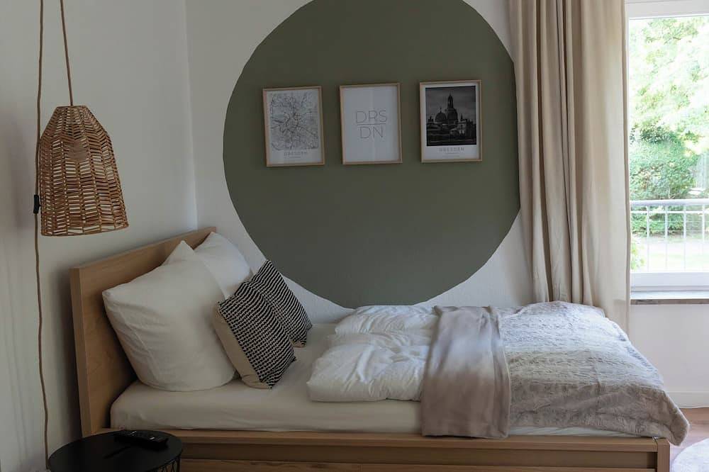 Ganze Wohnung, Ferienwohnung Dresden - Elbnah -  gut angebunden - Wifi - Tv -kostenloses Parken in Laubegast, Dresden