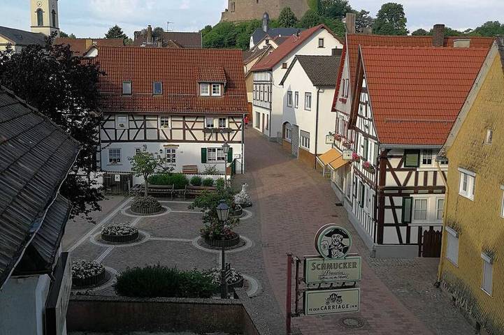 Ferienwohnung für 9 Personen, mit Balkon und Garten - 1