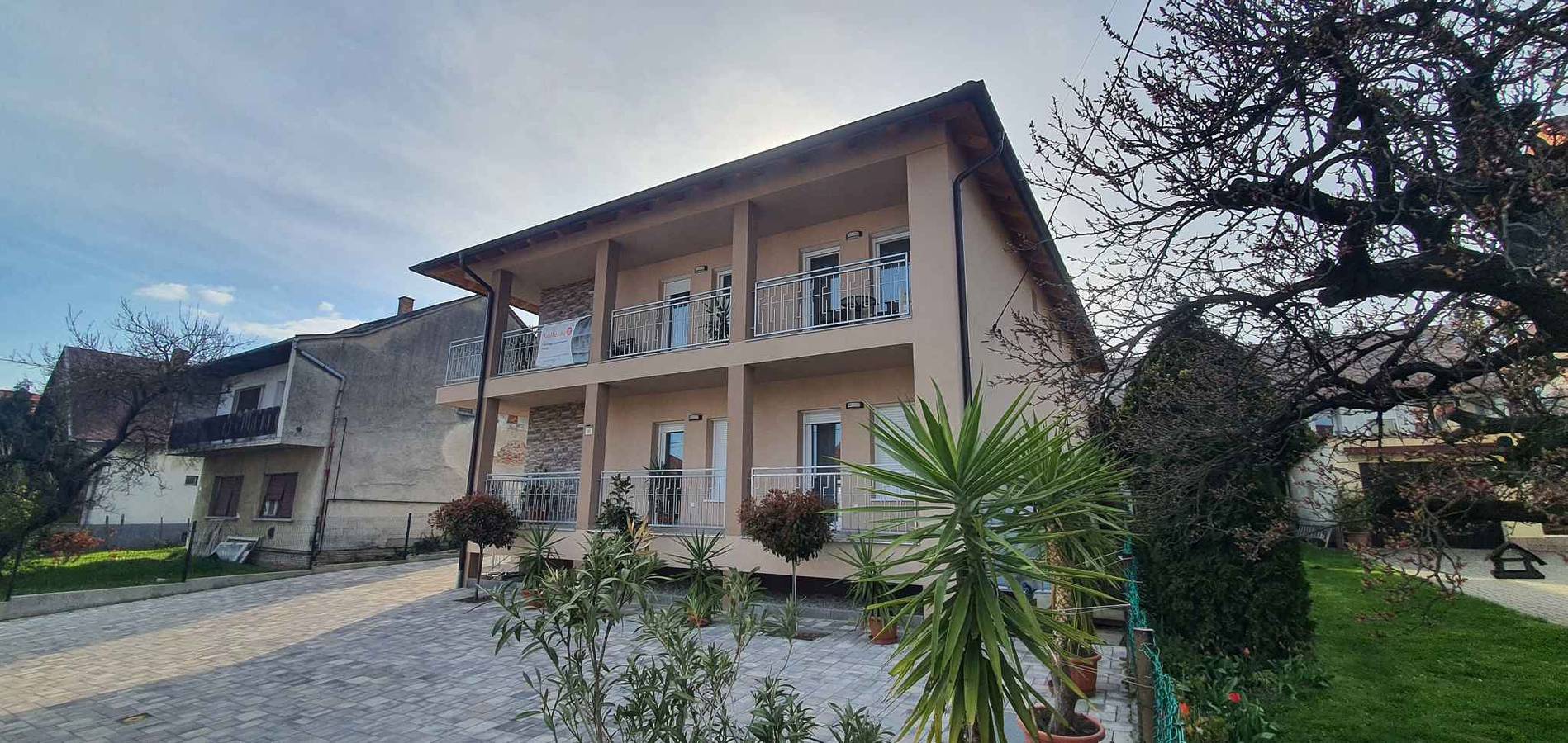 Ganzes Studio, Studio mit Klimaanlage und Internet in der näche vom Stadtzentrum in Heviz, Keszthely und Umgebung