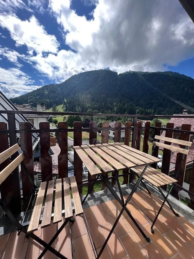 Ferienwohnung für 4 Personen, mit Balkon und Ausblick - 1