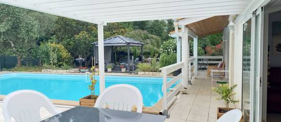 Chambre d’hôte pour 2 personnes, avec terrasse et piscine, animaux acceptés en Charente
